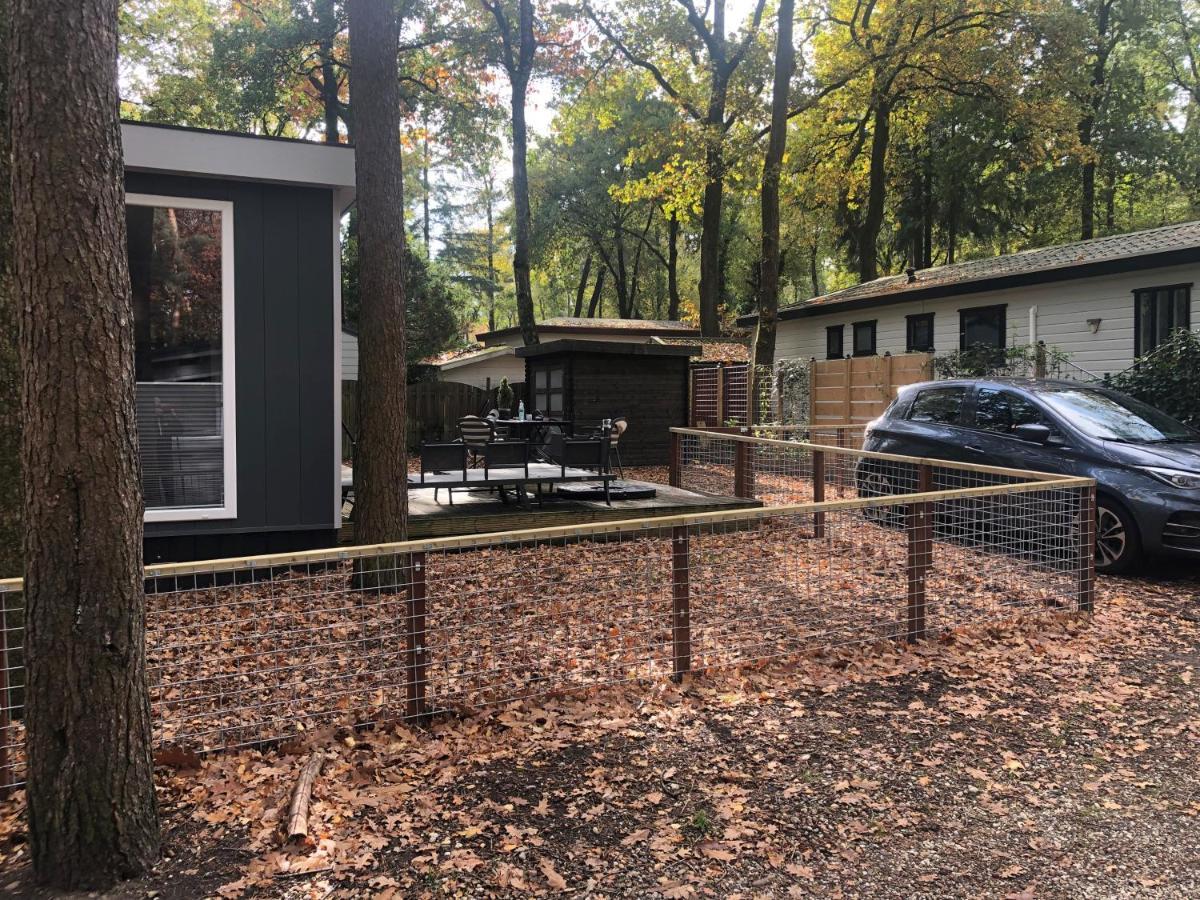 Luxe Chalet bij Hoenderloo - recreation only Buitenkant foto